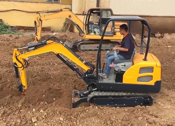 1,8 ton minigrävare HT18 testning